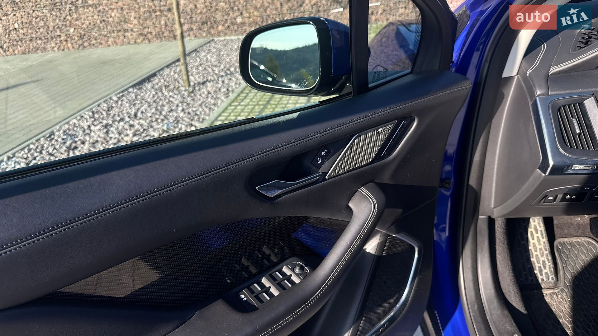 Jaguar I-Pace 2019 VIN SADHD2S14L1F82862 фото оголошення 19 з 45