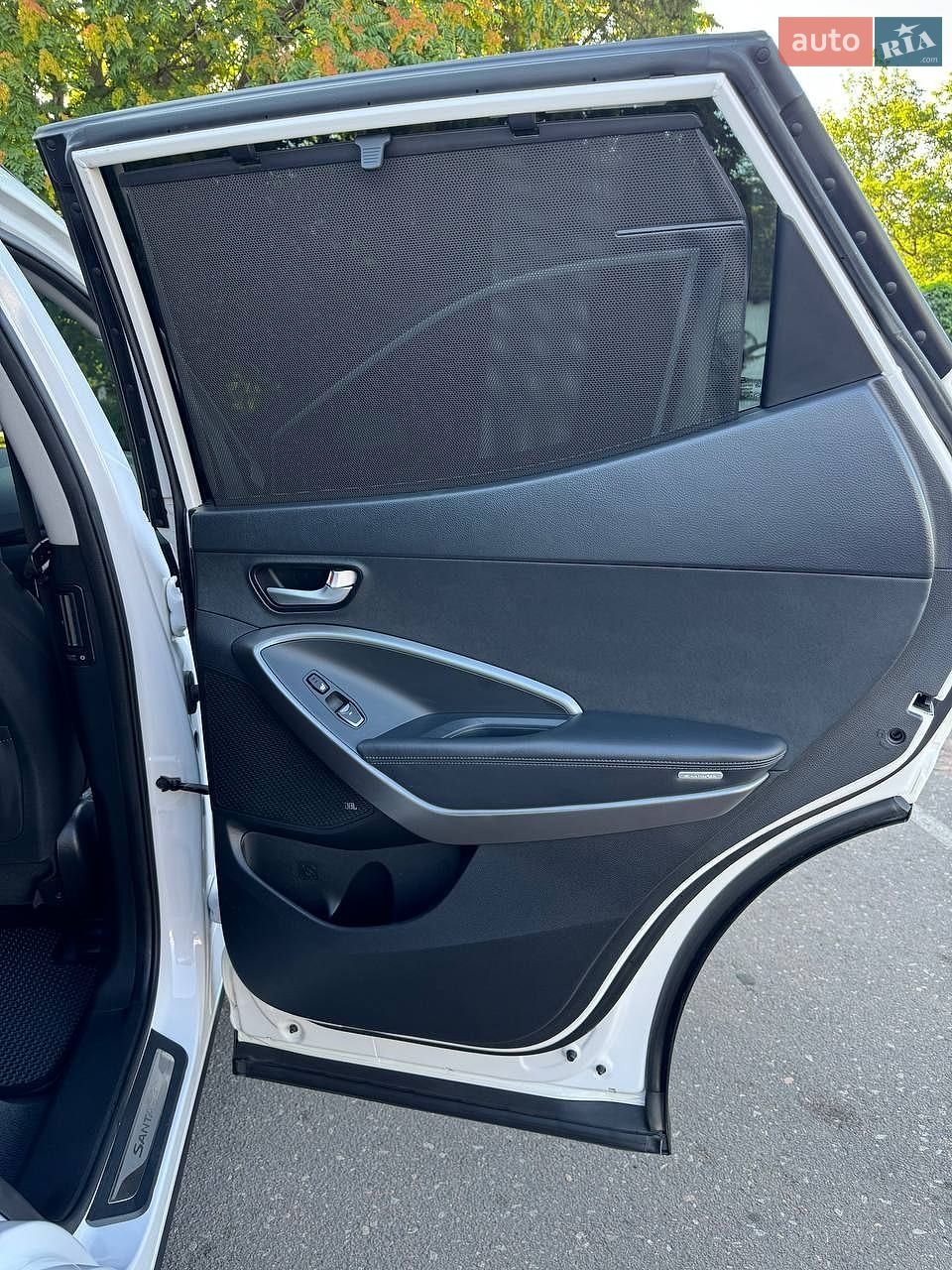 Hyundai Santa FE 2015 VIN KMHSW81UBGU534647 фото оголошення 15 з 23