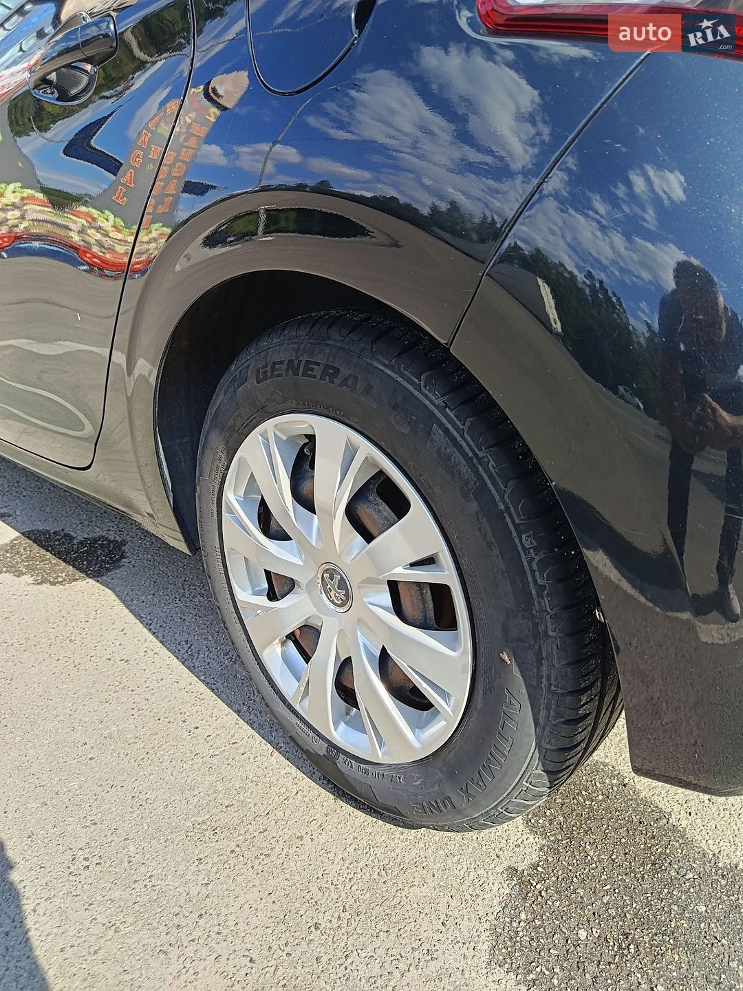 Peugeot 208 2017 VIN VF3CCHMZ0HT006985 фото оголошення 11 з 27