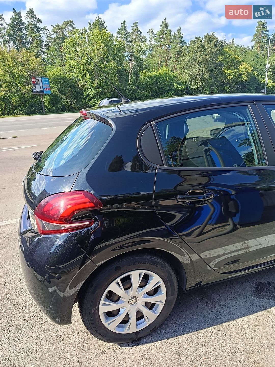 Peugeot 208 2017 VIN VF3CCHMZ0HT006985 фото оголошення 14 з 27