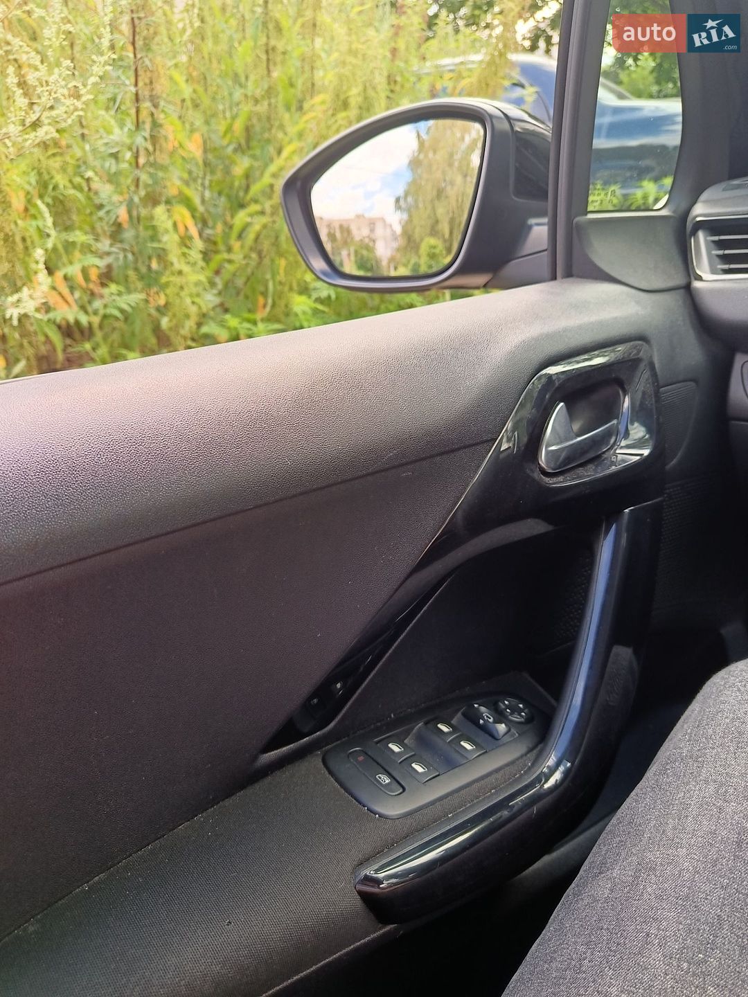 Peugeot 208 2017 VIN VF3CCHMZ0HT006985 фото оголошення 21 з 27