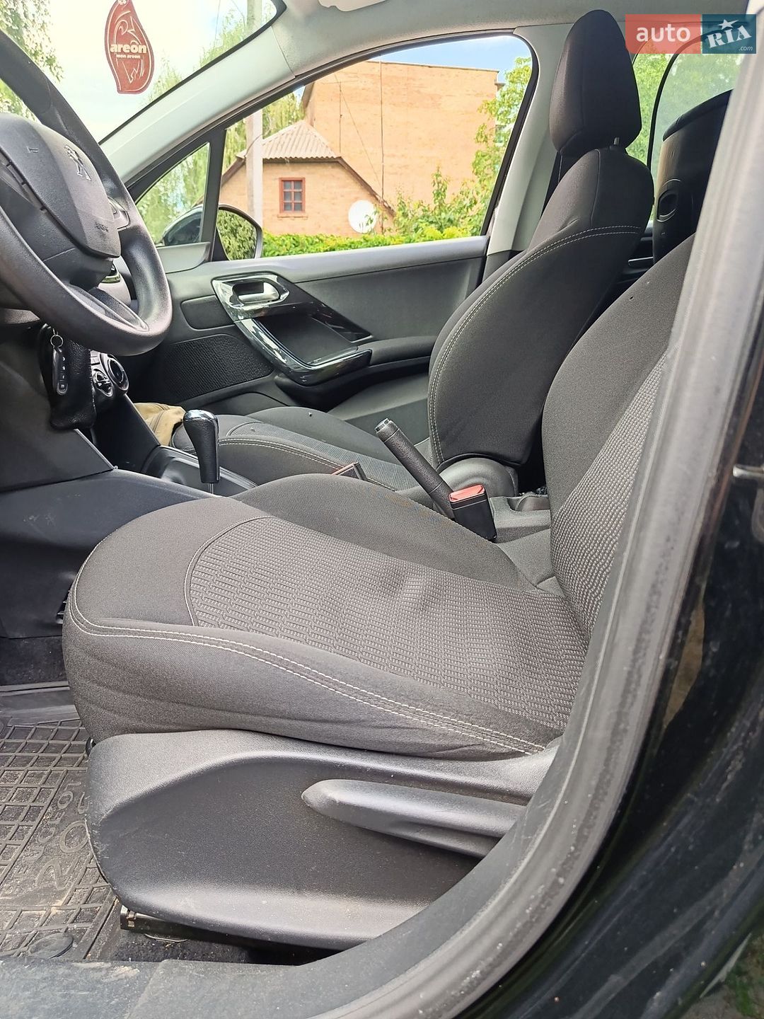 Peugeot 208 2017 VIN VF3CCHMZ0HT006985 фото оголошення 22 з 27