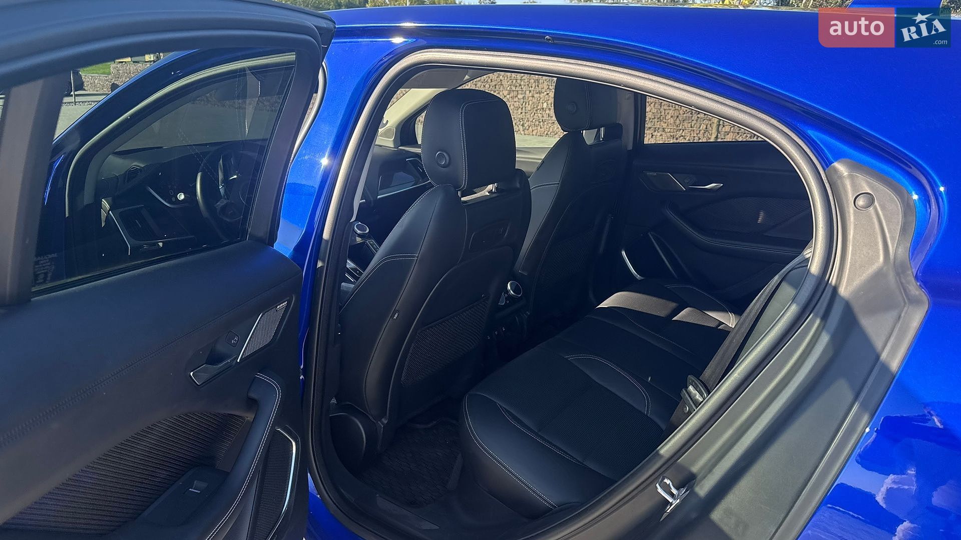 Jaguar I-Pace 2019 VIN SADHD2S14L1F82862 фото оголошення 32 з 45