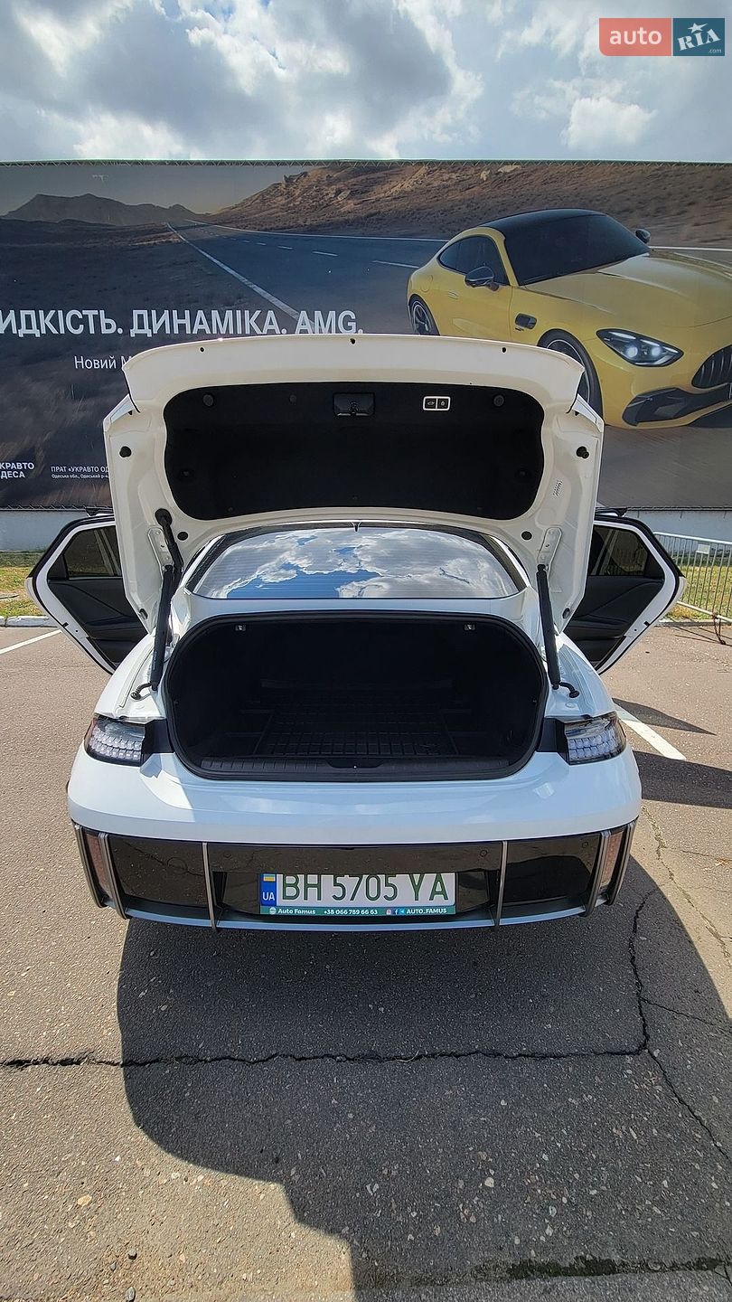 Hyundai Ioniq 6 2023 VIN KMHM34AA1PA034729 фото оголошення 4 з 36
