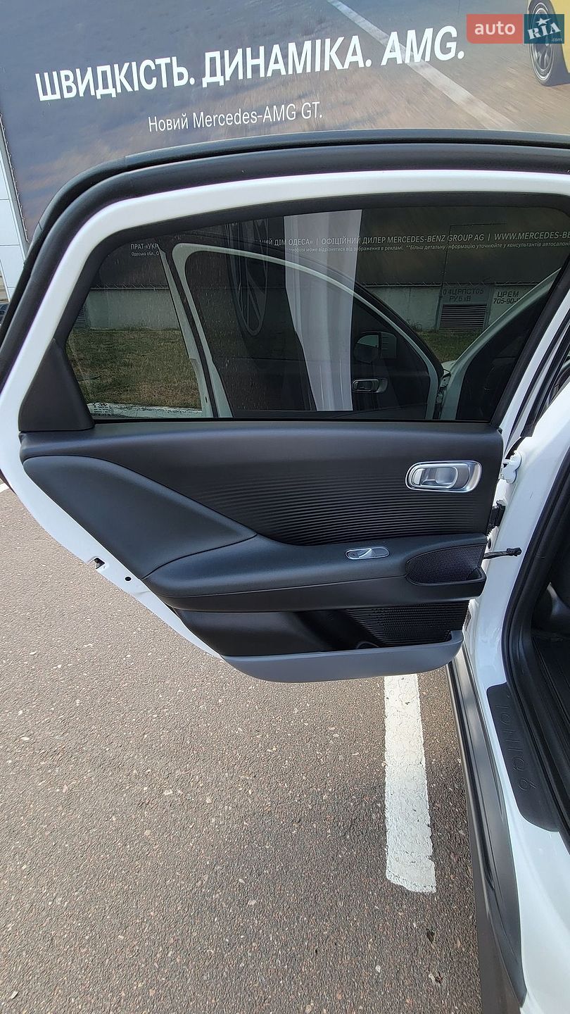 Hyundai Ioniq 6 2023 VIN KMHM34AA1PA034729 фото оголошення 13 з 36