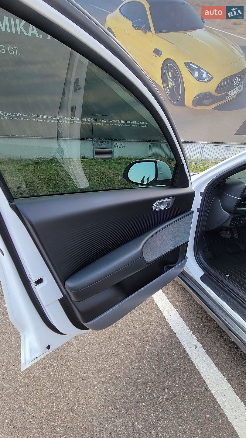 Hyundai Ioniq 6 2023 VIN KMHM34AA1PA034729 фото оголошення 17 з 36