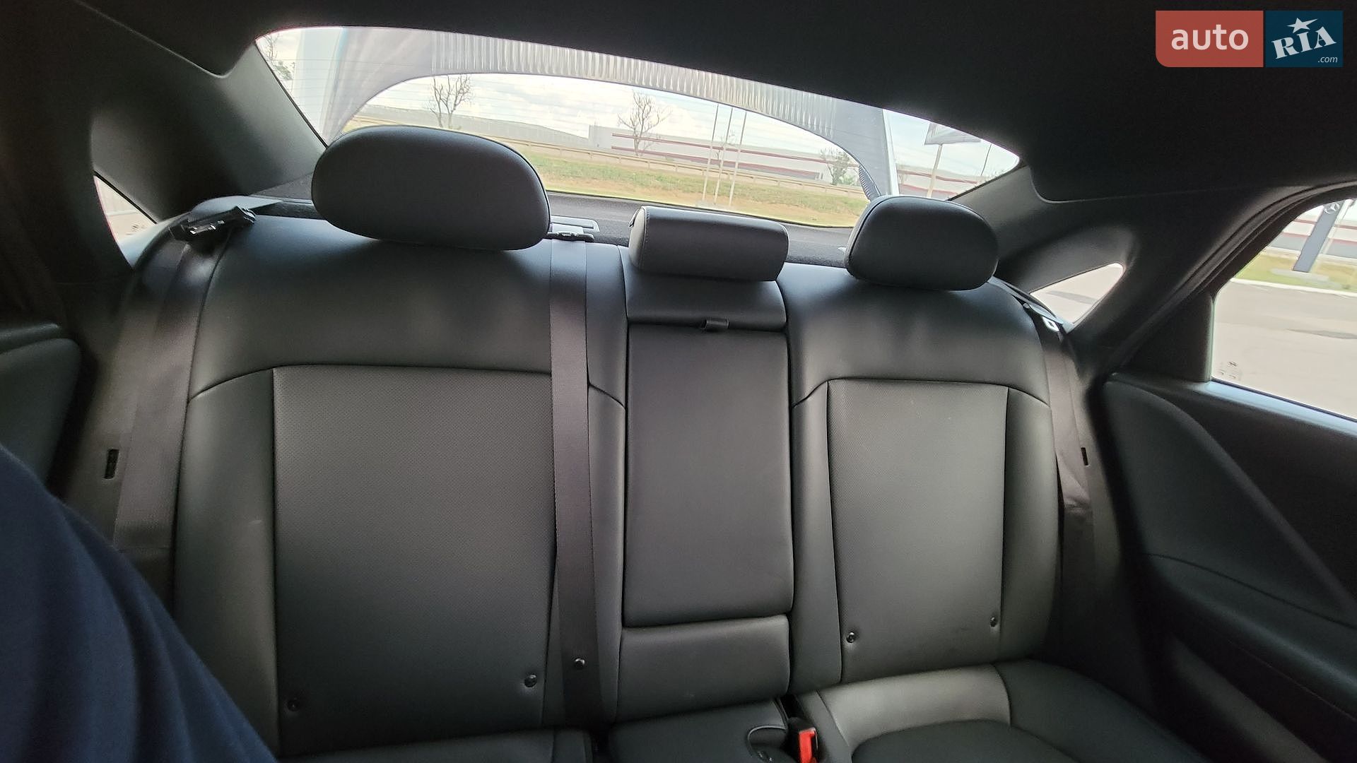 Hyundai Ioniq 6 2023 VIN KMHM34AA1PA034729 фото оголошення 24 з 36