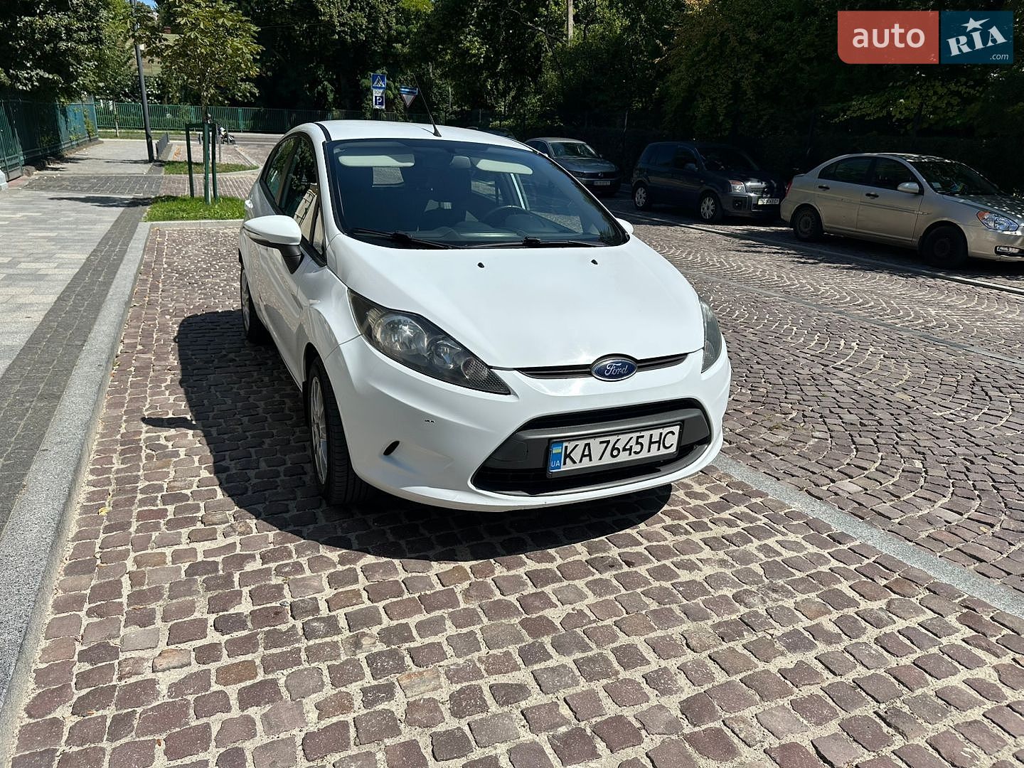 Ford Fiesta 2012 VIN WF0JXXGAJJCG31065 фото оголошення 2 з 18