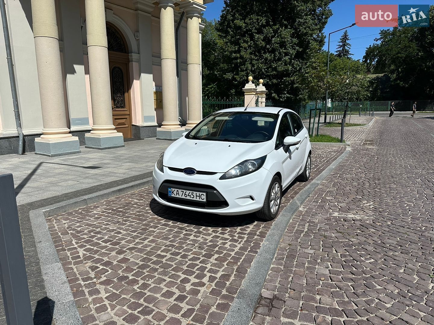 Ford Fiesta 2012 VIN WF0JXXGAJJCG31065 фото оголошення 3 з 18