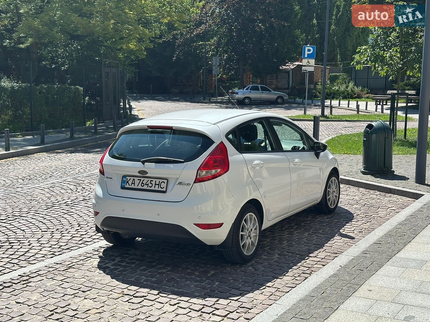 Ford Fiesta 2012 VIN WF0JXXGAJJCG31065 фото оголошення 9 з 18