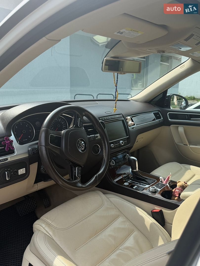 Volkswagen Touareg 2015 VIN WVGEP9BP3FD006758 фото оголошення 18 з 20