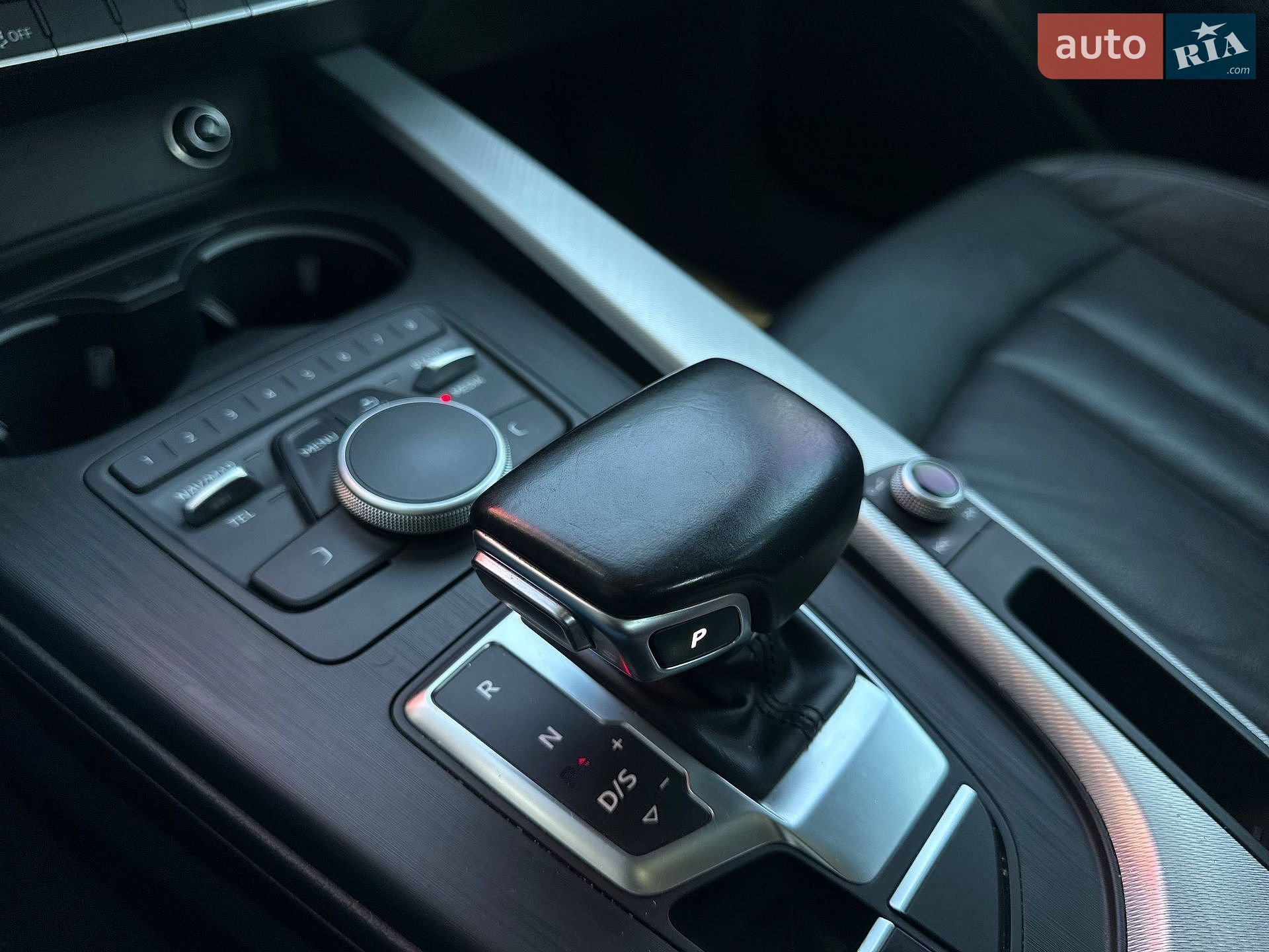 Audi A4 2016 VIN WAUGMAF49HN047395 фото оголошення 19 з 20