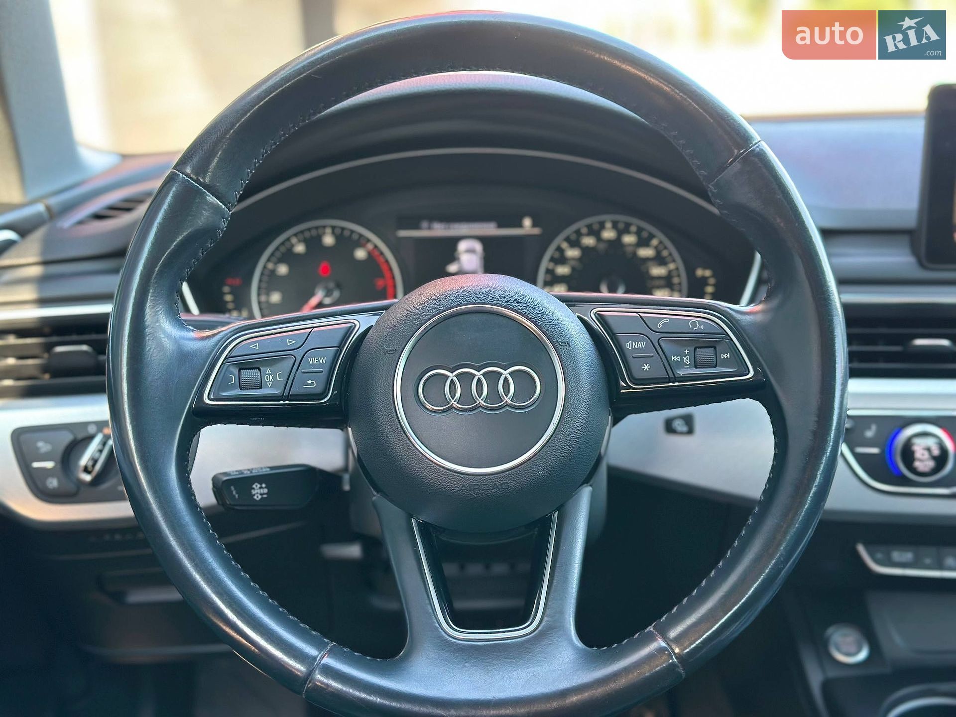 Audi A4 2016 VIN WAUGMAF49HN047395 фото оголошення 15 з 20