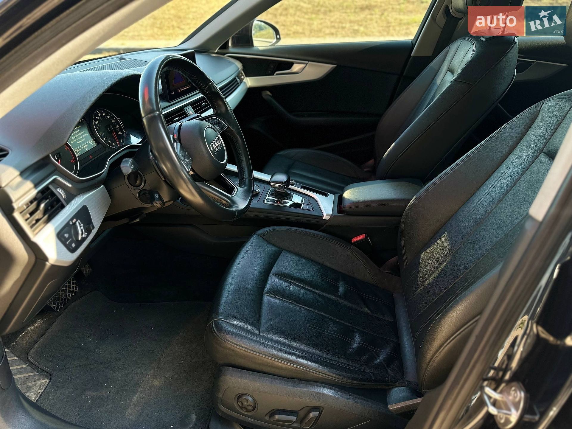 Audi A4 2016 VIN WAUGMAF49HN047395 фото оголошення 10 з 20