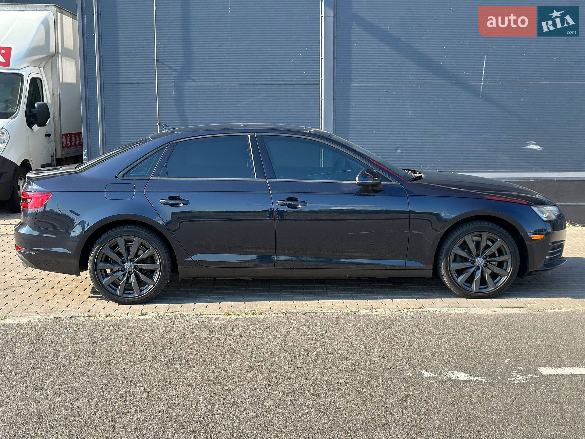 Audi A4 2016 VIN WAUGMAF49HN047395 фото оголошення 4 з 20