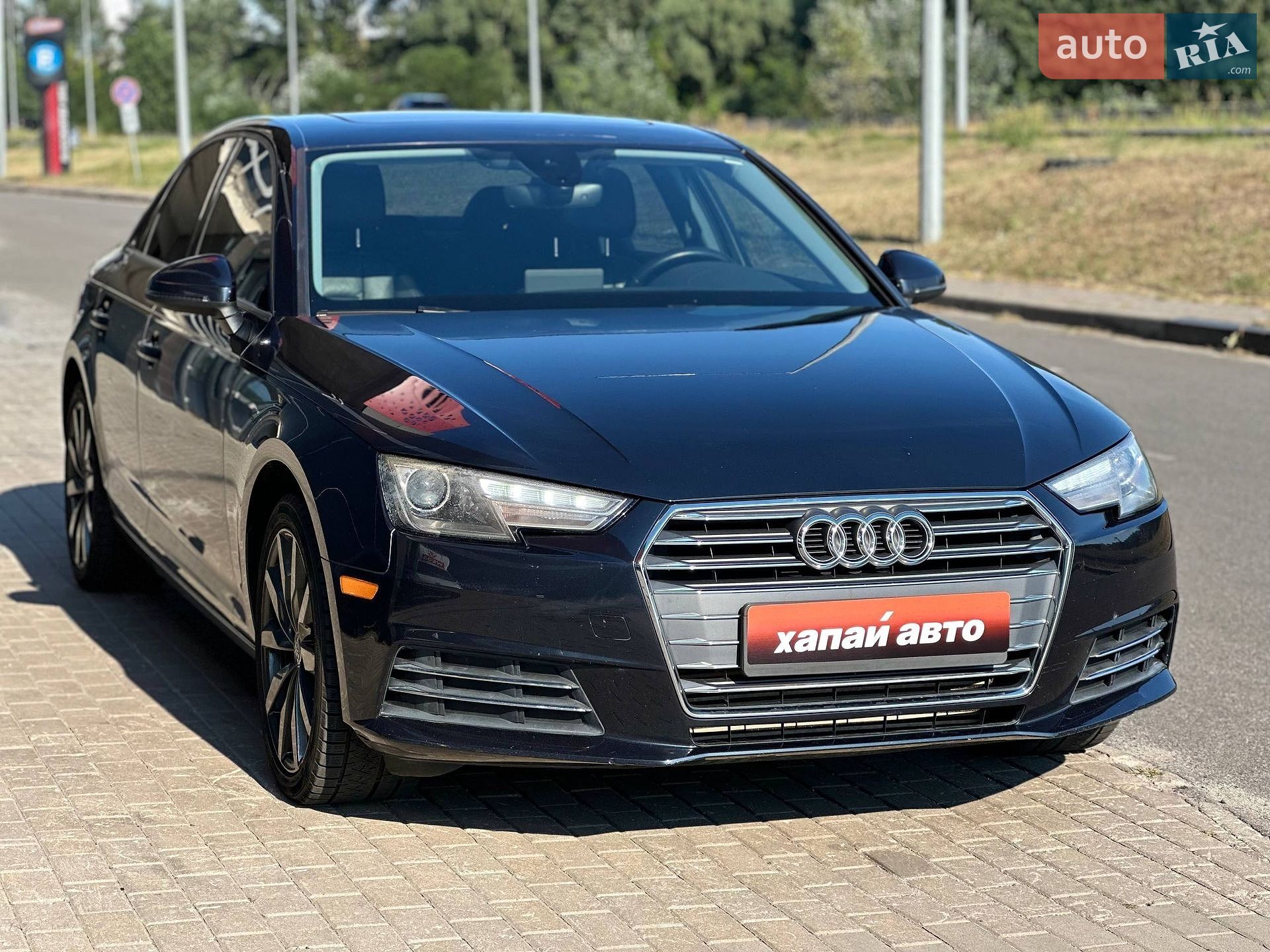 Audi A4 2016 VIN WAUGMAF49HN047395 фото оголошення 3 з 20