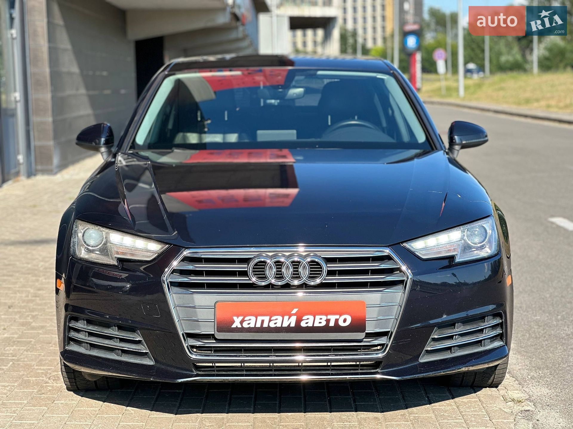 Audi A4 2016 VIN WAUGMAF49HN047395 фото оголошення 2 з 20