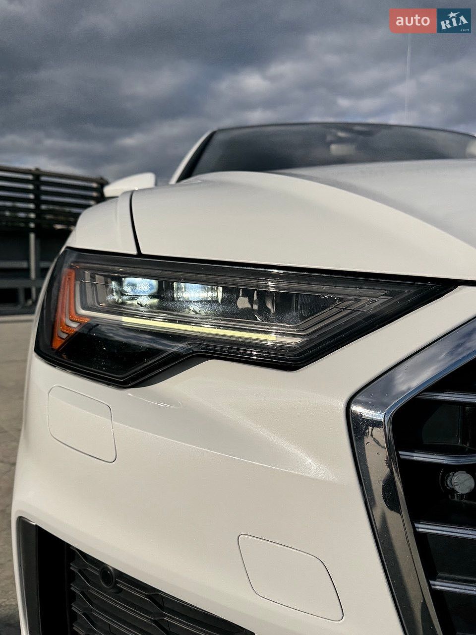 Audi A6 2018 VIN WAUM2AF20KN042570 фото оголошення 6 з 28