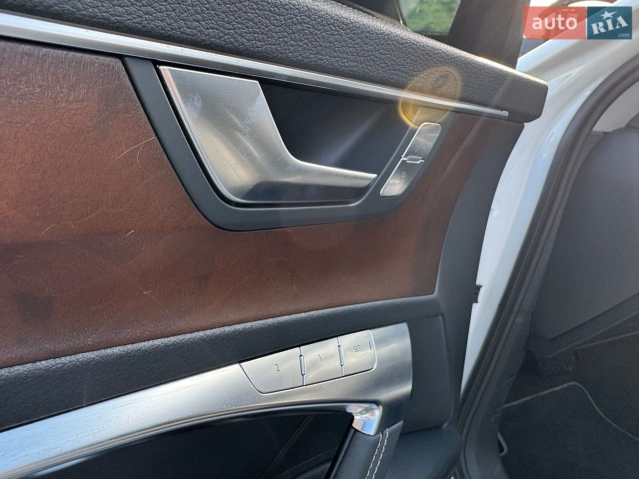 Audi A6 2018 VIN WAUM2AF20KN042570 фото оголошення 19 з 28