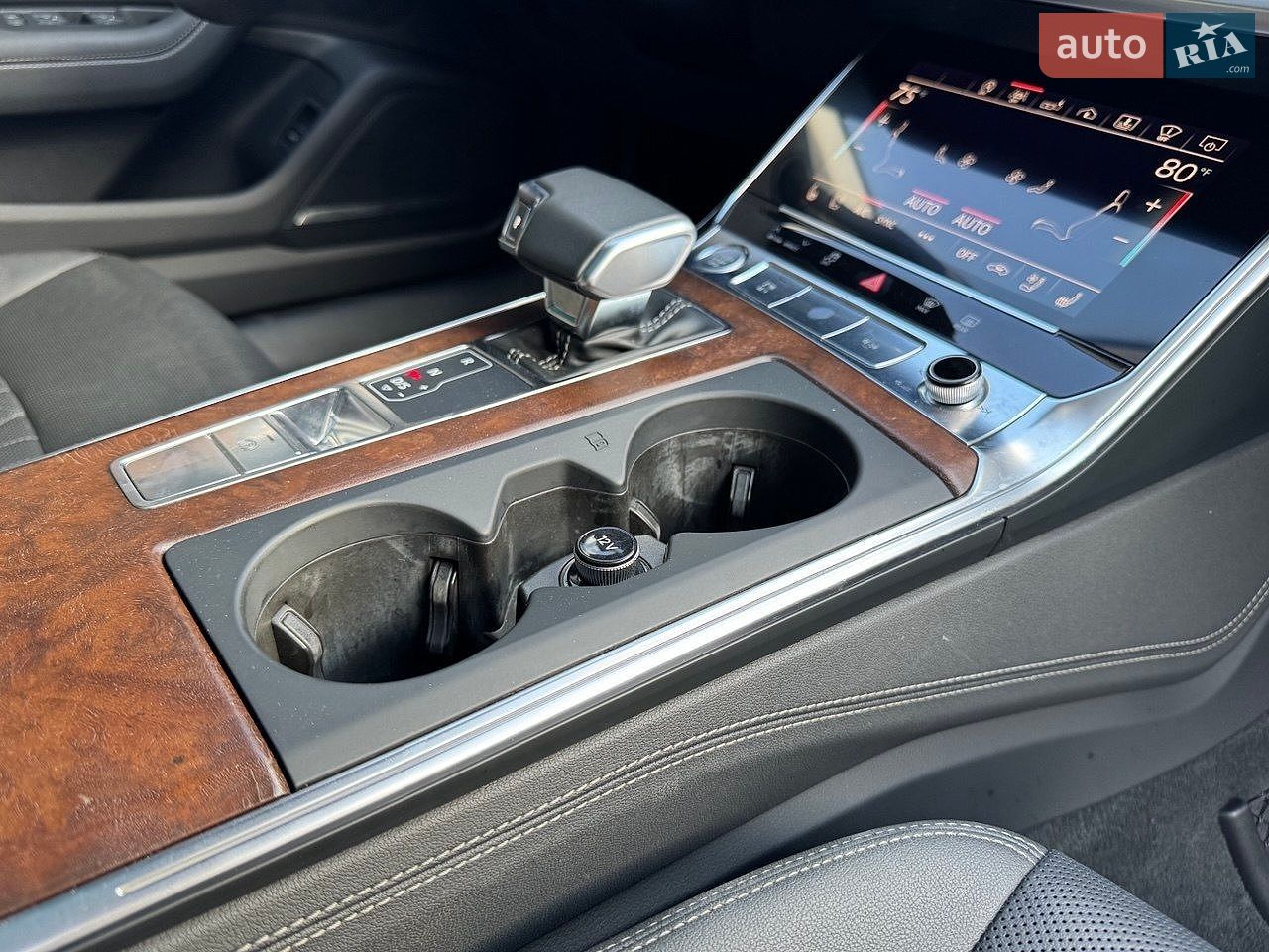 Audi A6 2018 VIN WAUM2AF20KN042570 фото оголошення 25 з 28