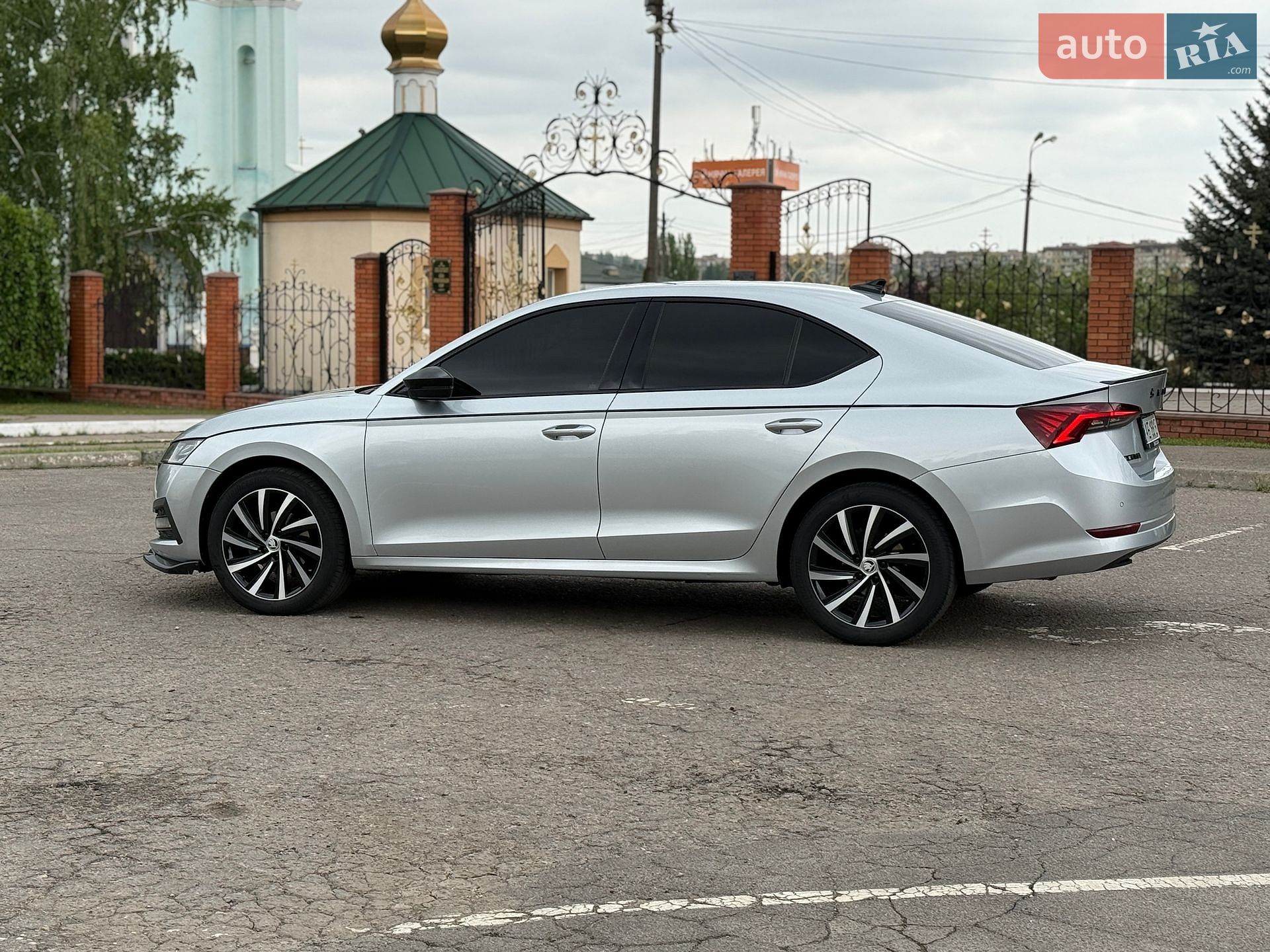 Skoda Octavia 2021 VIN TMBAJ7NX6NY015904 фото оголошення 3 з 91