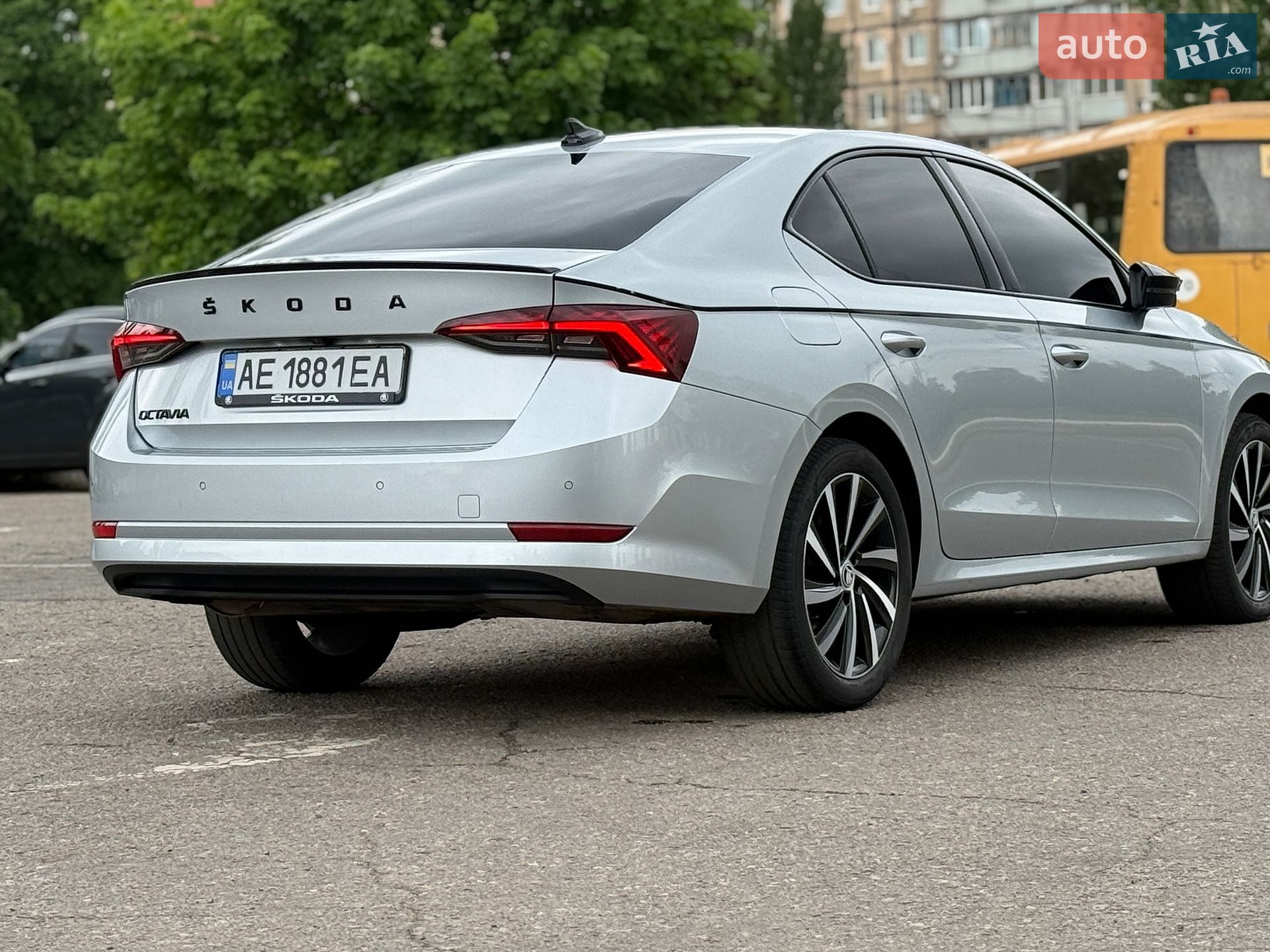 Skoda Octavia 2021 VIN TMBAJ7NX6NY015904 фото оголошення 6 з 91