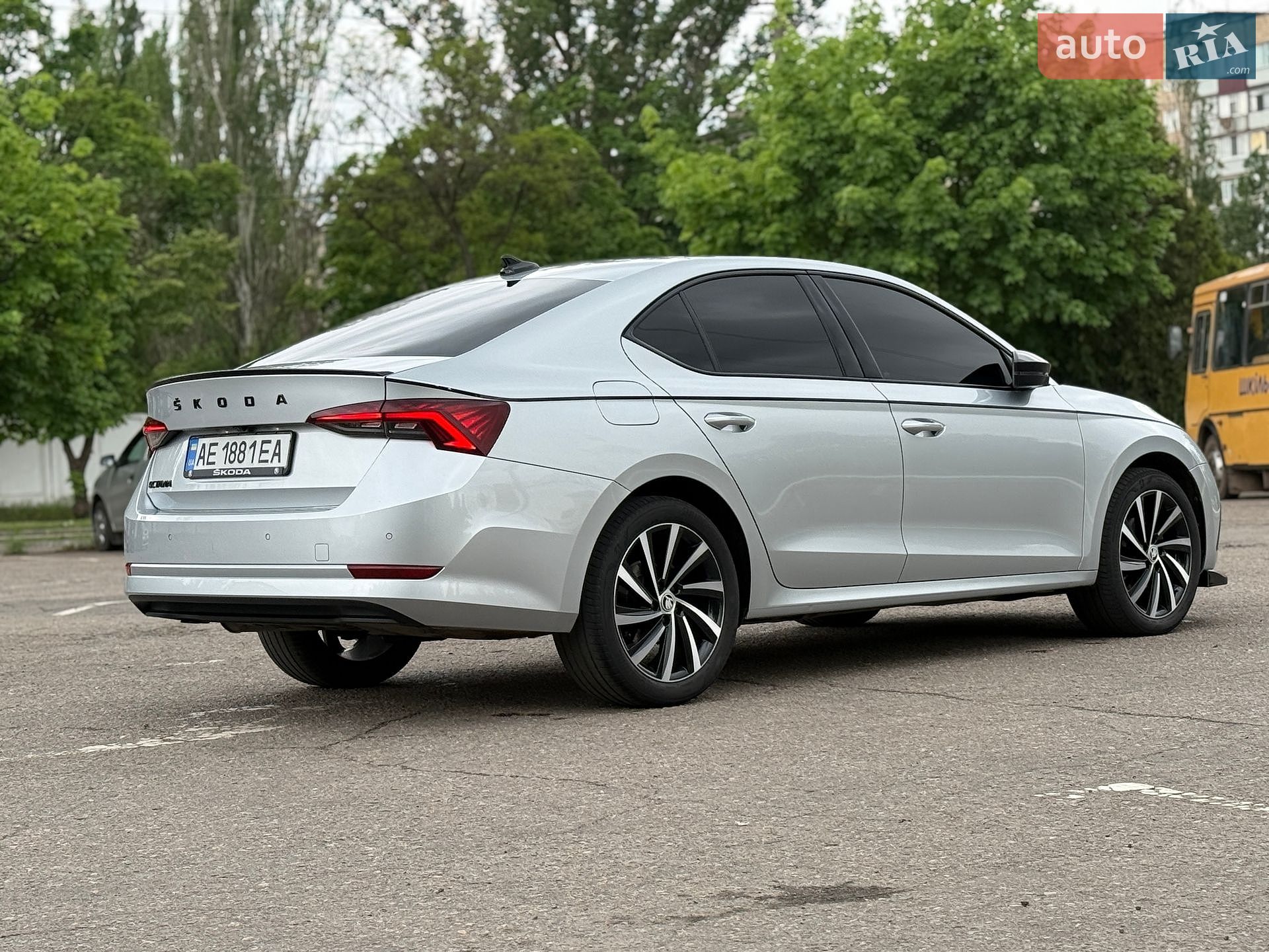 Skoda Octavia 2021 VIN TMBAJ7NX6NY015904 фото оголошення 8 з 91