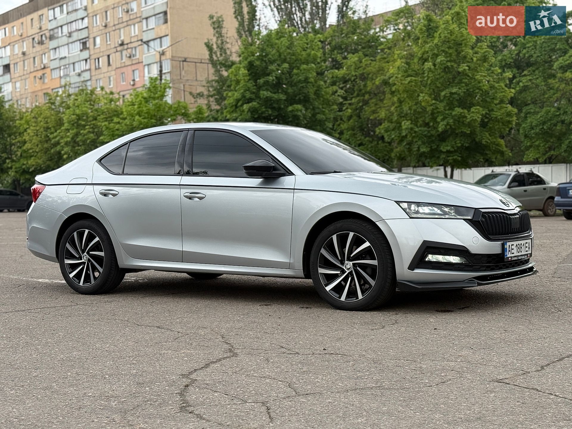Skoda Octavia 2021 VIN TMBAJ7NX6NY015904 фото оголошення 10 з 91