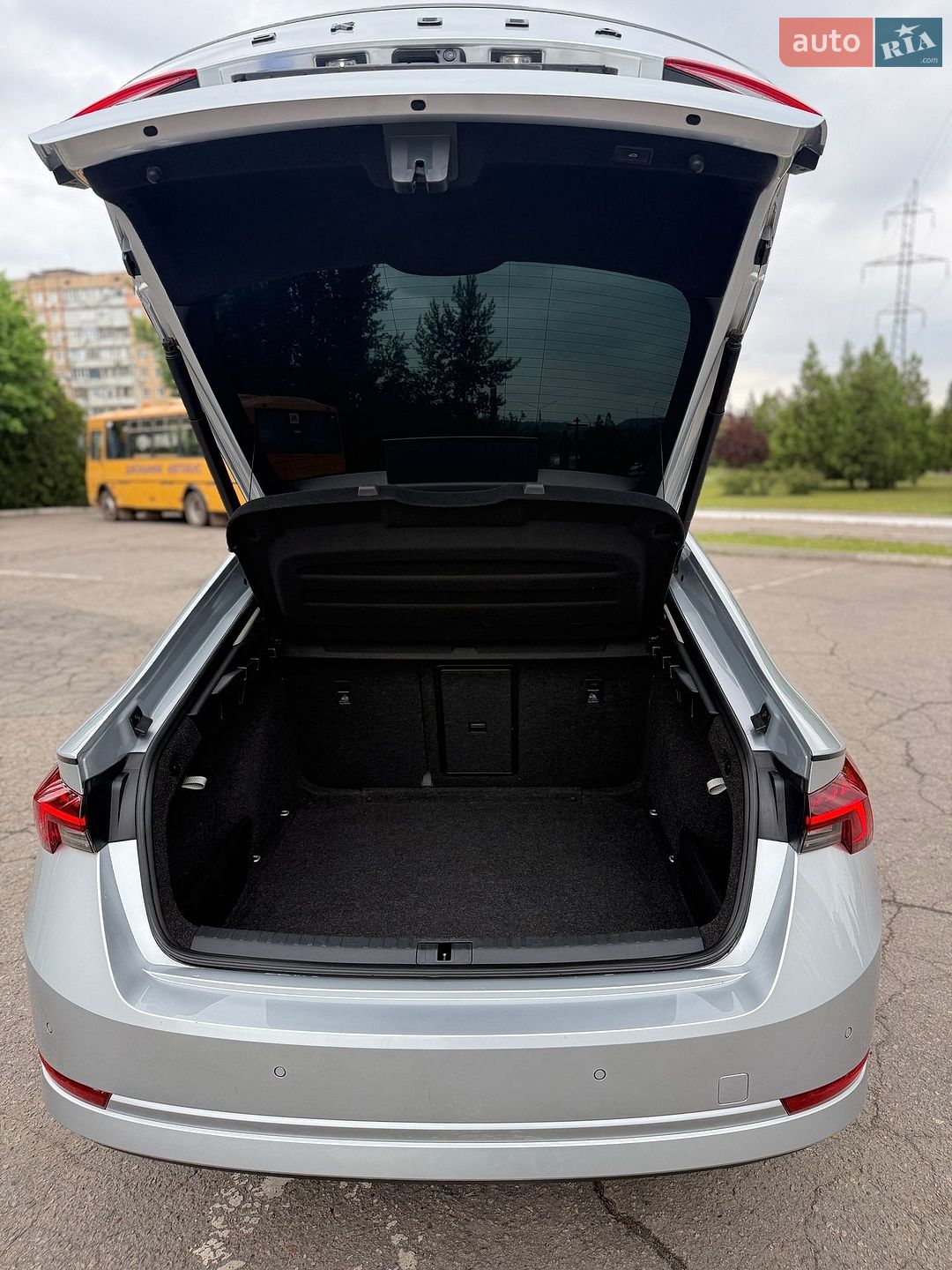 Skoda Octavia 2021 VIN TMBAJ7NX6NY015904 фото оголошення 32 з 91