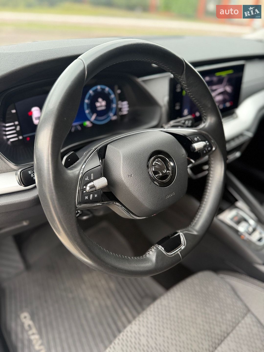 Skoda Octavia 2021 VIN TMBAJ7NX6NY015904 фото оголошення 42 з 91