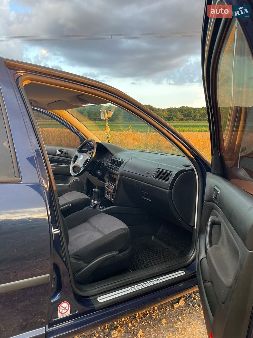Volkswagen Golf 2001 VIN WVWZZZ1JZ1U464148 фото оголошення 19 з 36