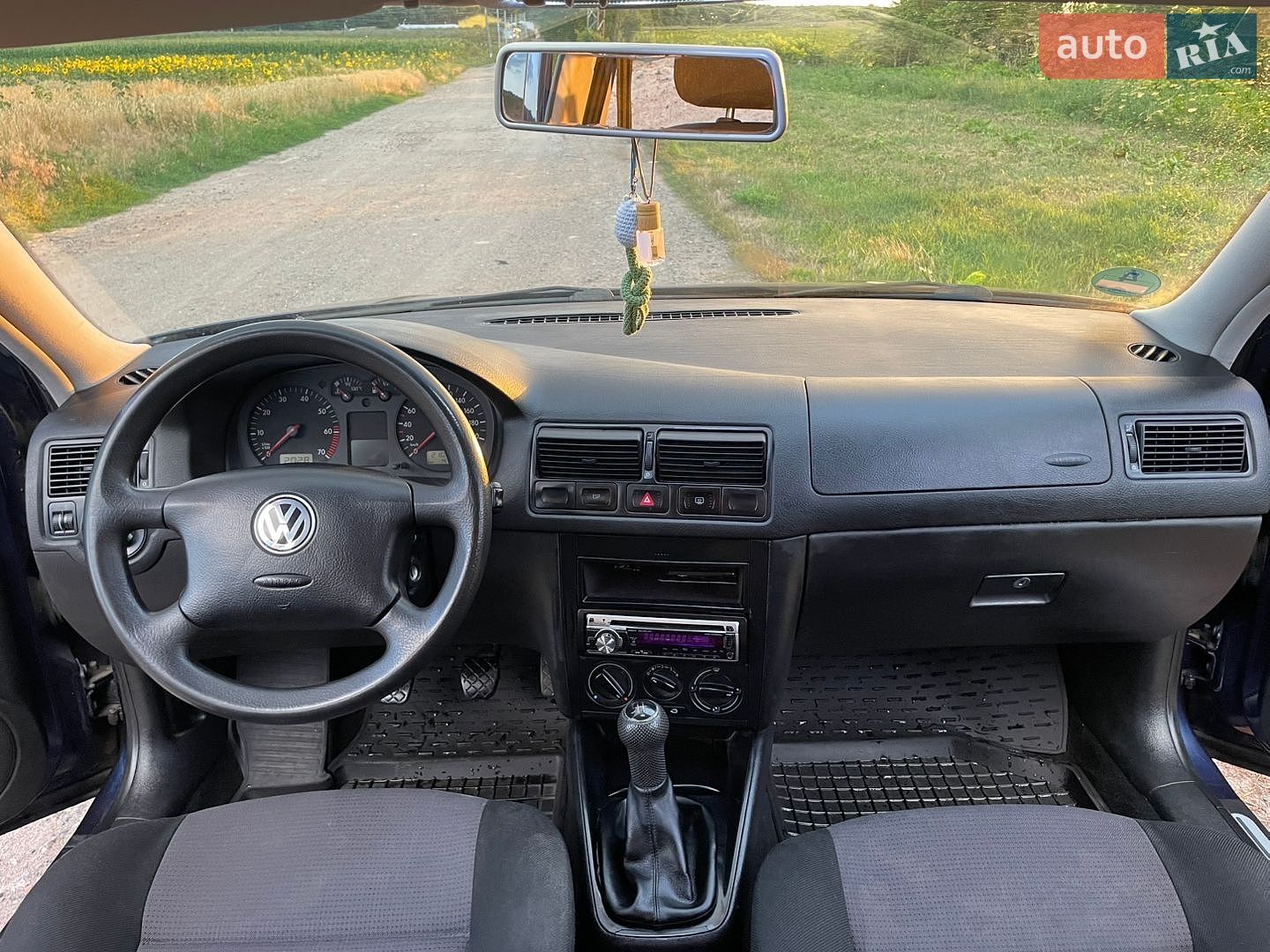Volkswagen Golf 2001 VIN WVWZZZ1JZ1U464148 фото оголошення 23 з 36