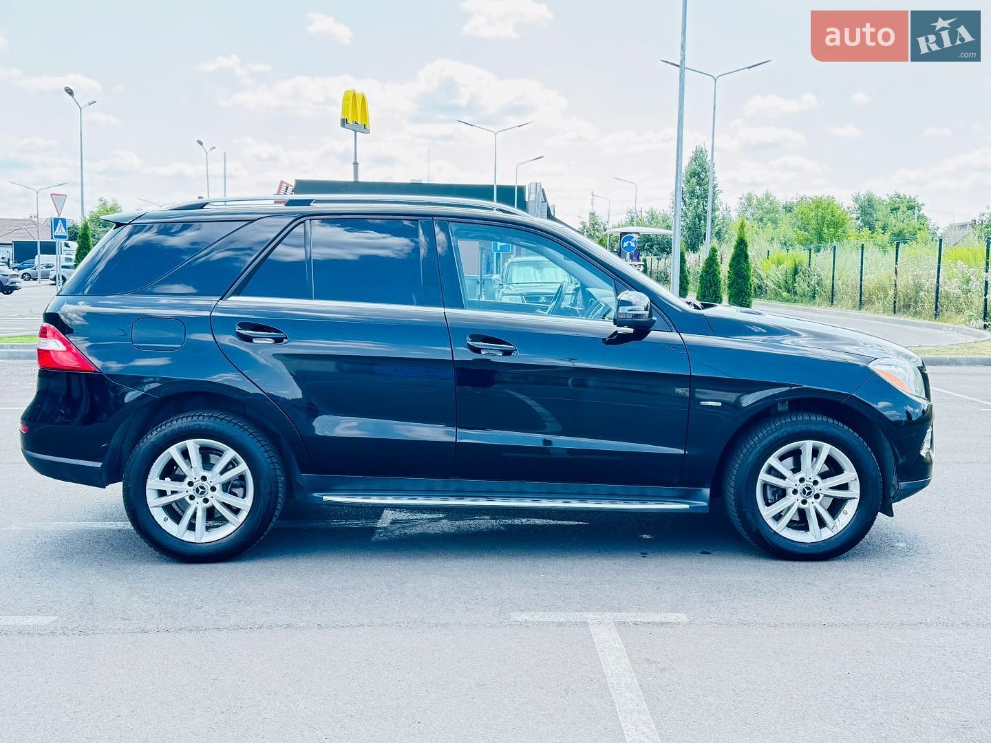 Mercedes-Benz M-Class 2012 VIN 4JGDA5HB2CA039636 фото оголошення 3 з 13