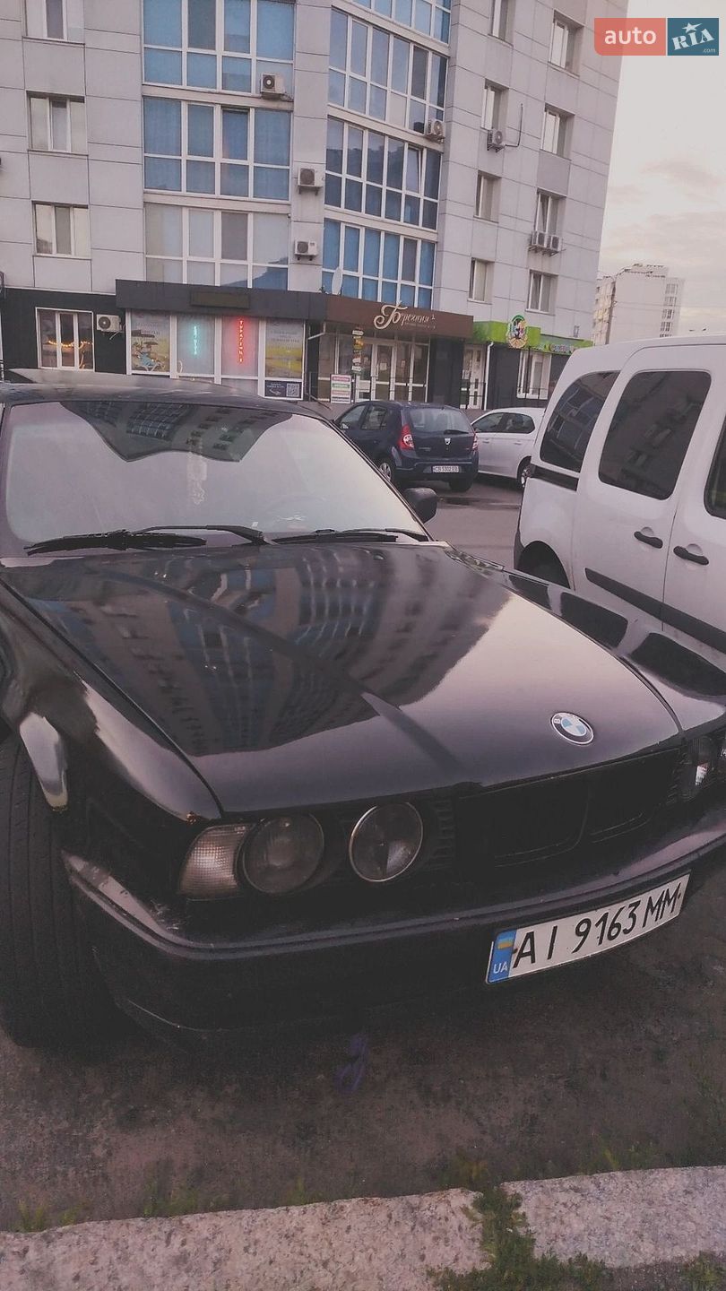 BMW 5 Series 1992 VIN WBAHD51050BG11388 фото оголошення 8 з 13
