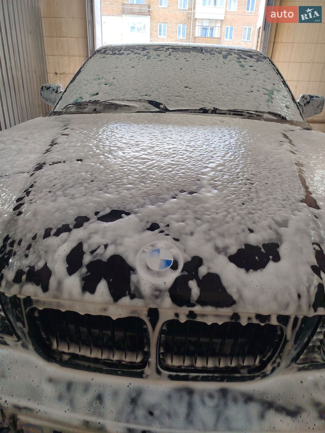 BMW 5 Series 1992 VIN WBAHD51050BG11388 фото оголошення 9 з 13