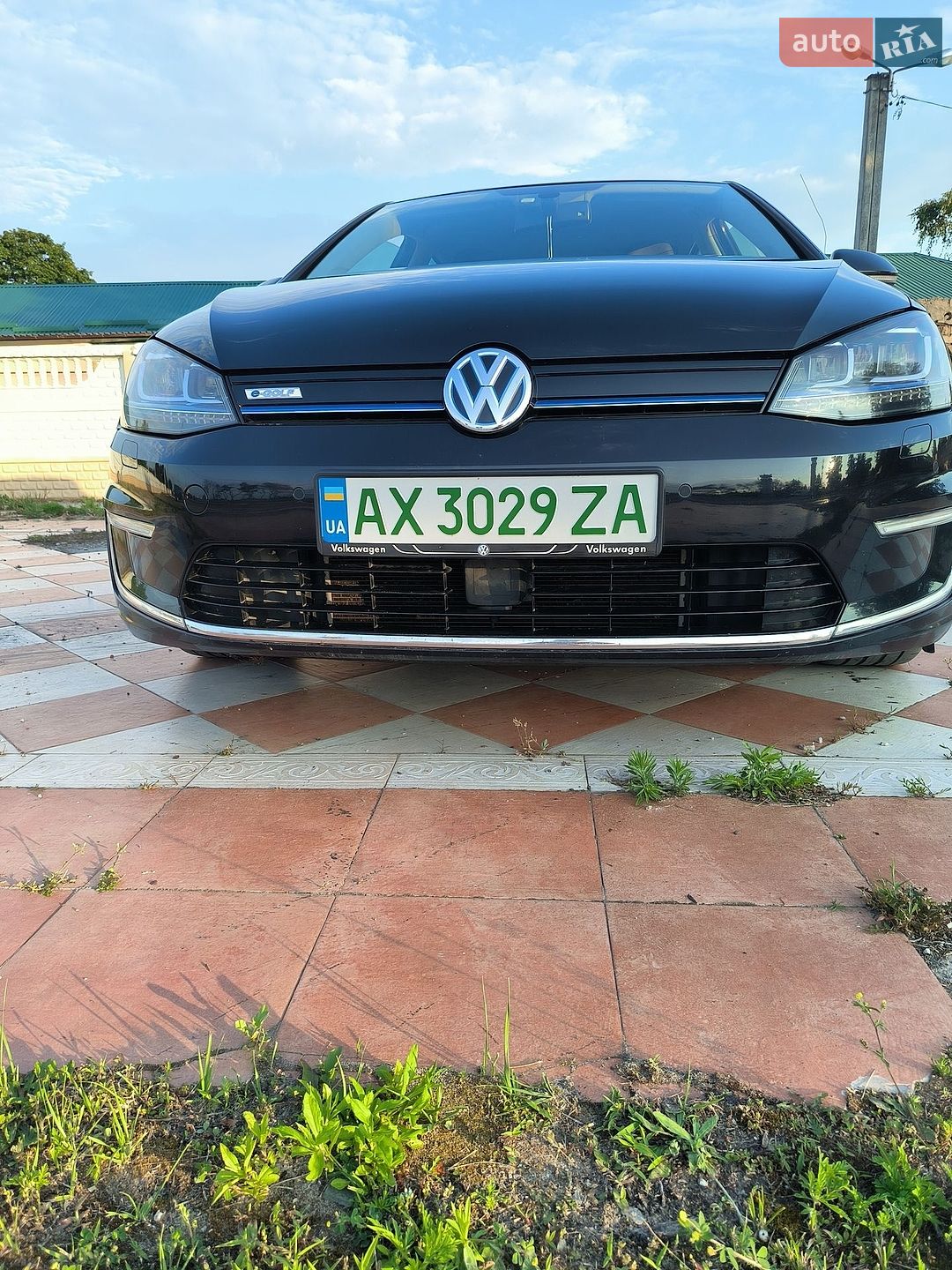 Volkswagen e-Golf 2015 VIN WVWZZZAUZGW907212 фото оголошення 2 з 31