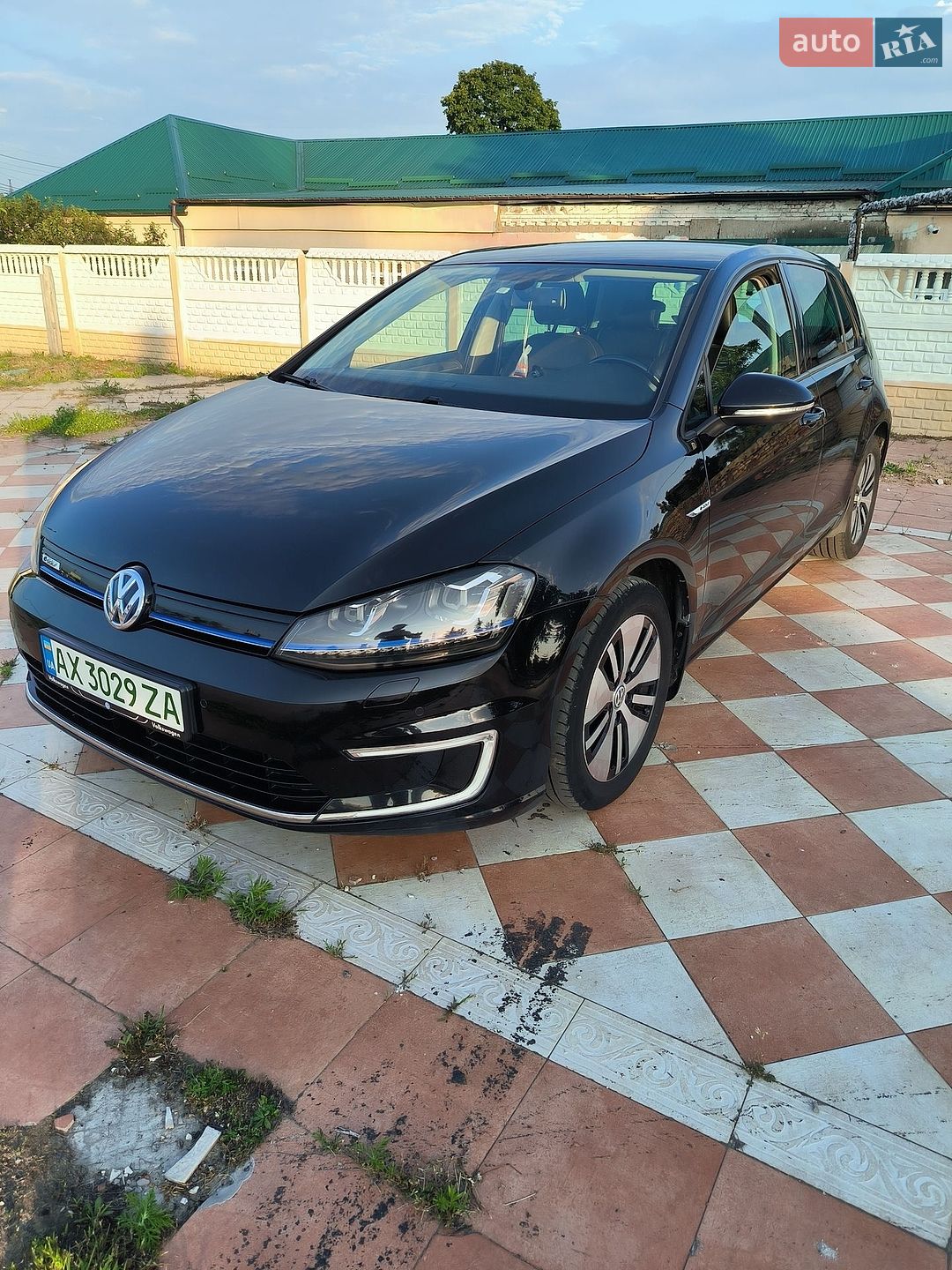 Volkswagen e-Golf 2015 VIN WVWZZZAUZGW907212 фото оголошення 3 з 31