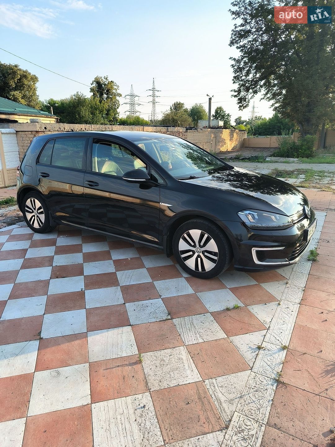 Volkswagen e-Golf 2015 VIN WVWZZZAUZGW907212 фото оголошення 10 з 31