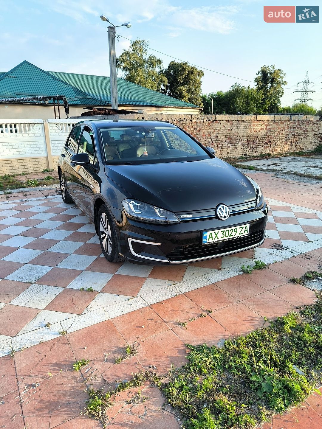 Volkswagen e-Golf 2015 VIN WVWZZZAUZGW907212 фото оголошення 11 з 31