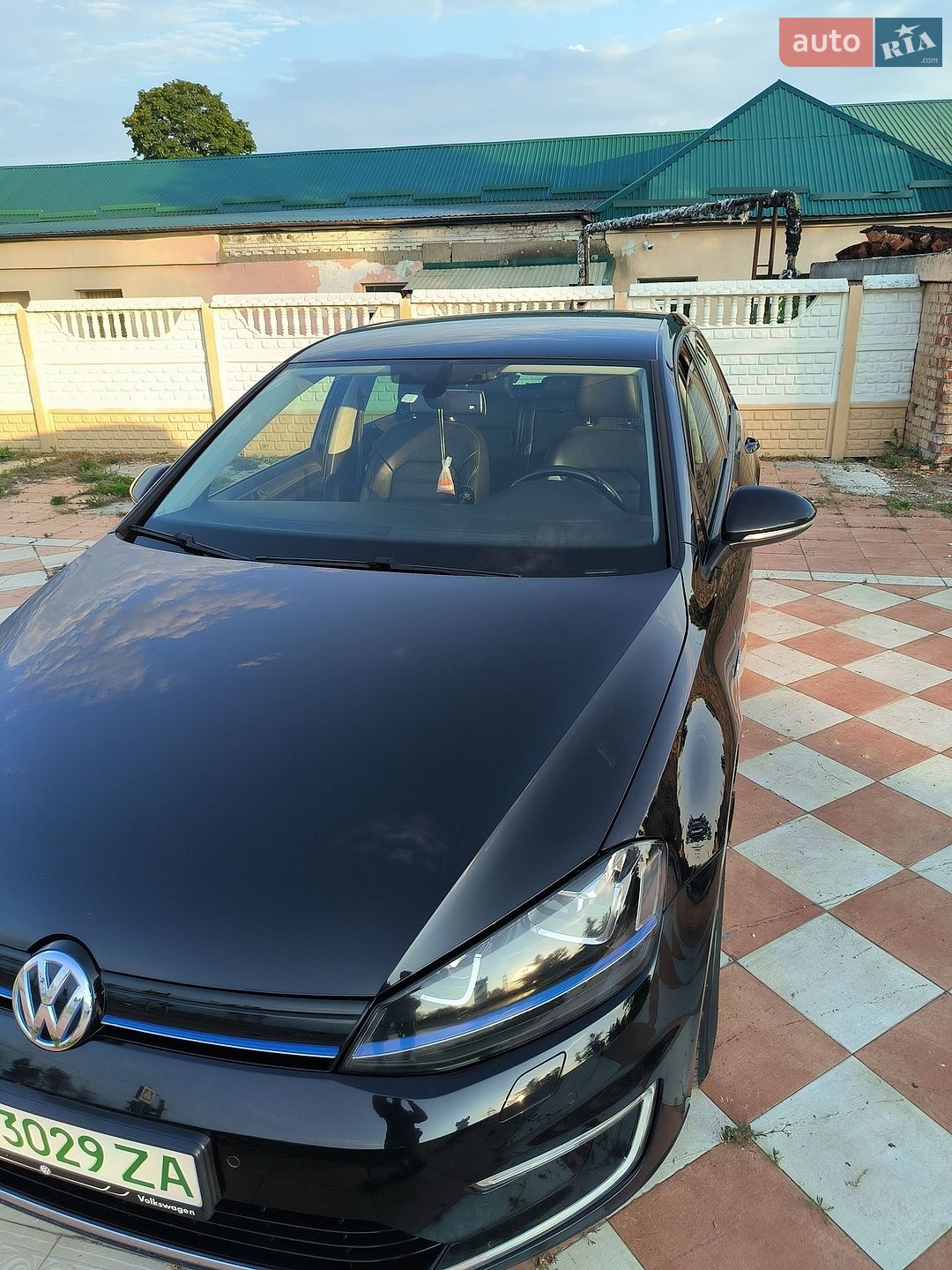 Volkswagen e-Golf 2015 VIN WVWZZZAUZGW907212 фото оголошення 12 з 31