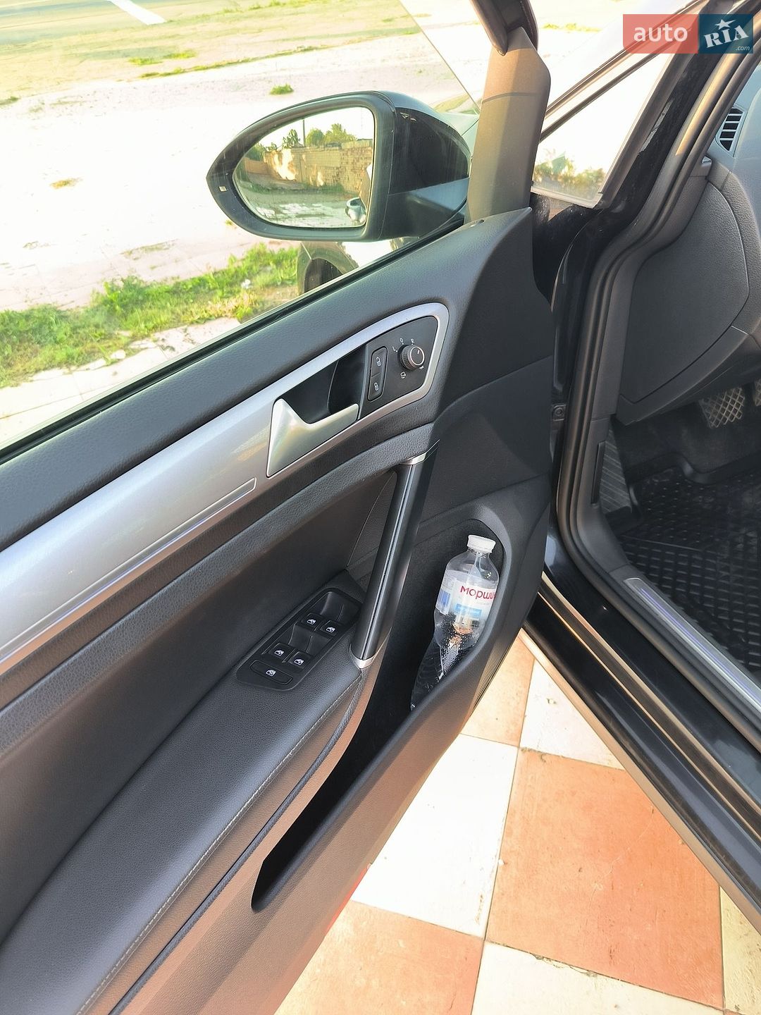 Volkswagen e-Golf 2015 VIN WVWZZZAUZGW907212 фото оголошення 15 з 31