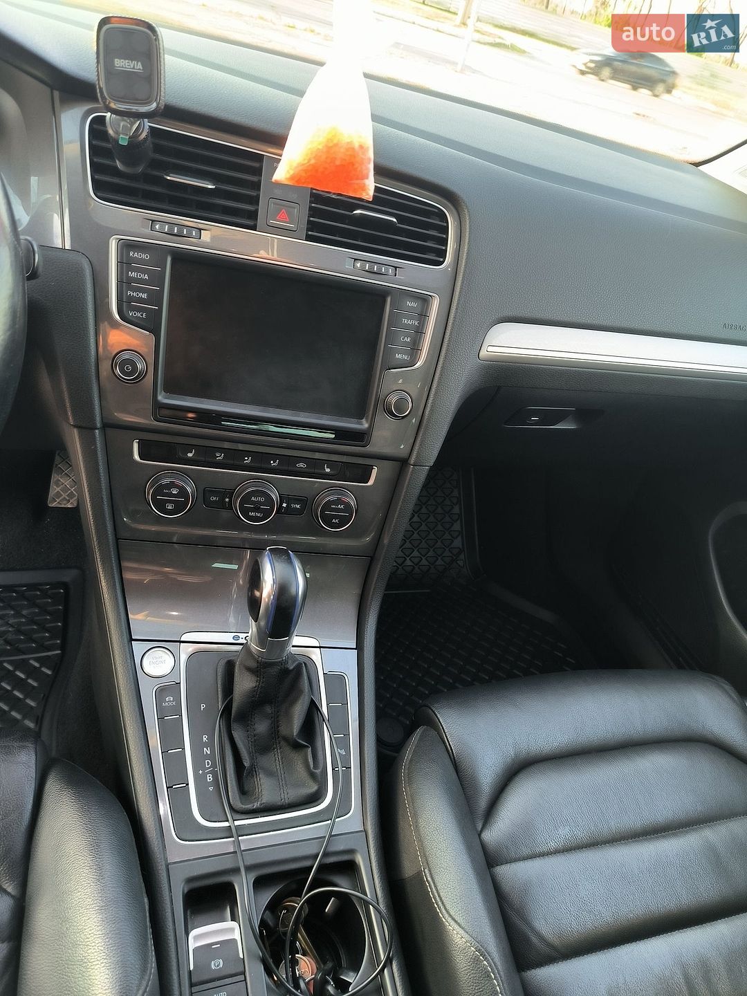 Volkswagen e-Golf 2015 VIN WVWZZZAUZGW907212 фото оголошення 18 з 31