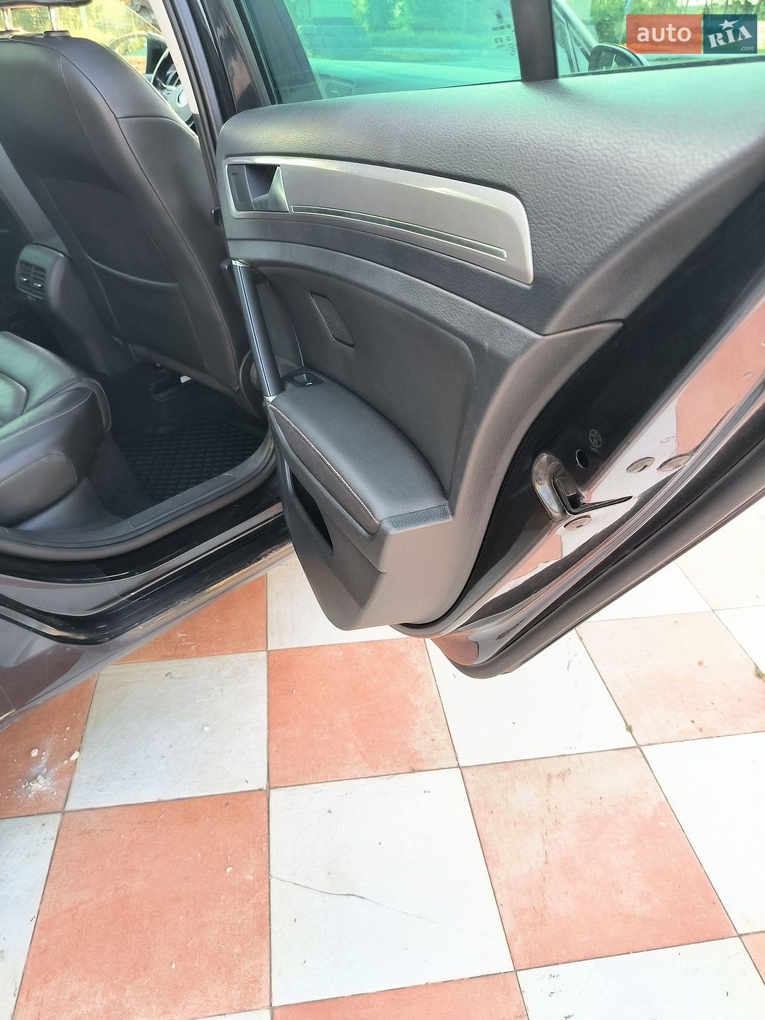 Volkswagen e-Golf 2015 VIN WVWZZZAUZGW907212 фото оголошення 26 з 31