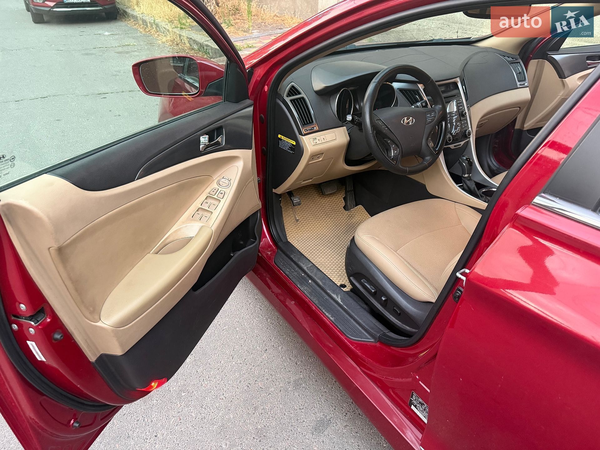 Hyundai Sonata 2011 VIN KMHEC4A44BA009010 фото оголошення 10 з 49