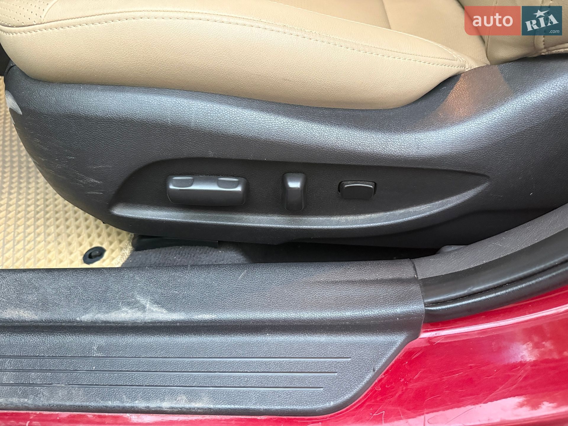 Hyundai Sonata 2011 VIN KMHEC4A44BA009010 фото оголошення 13 з 49