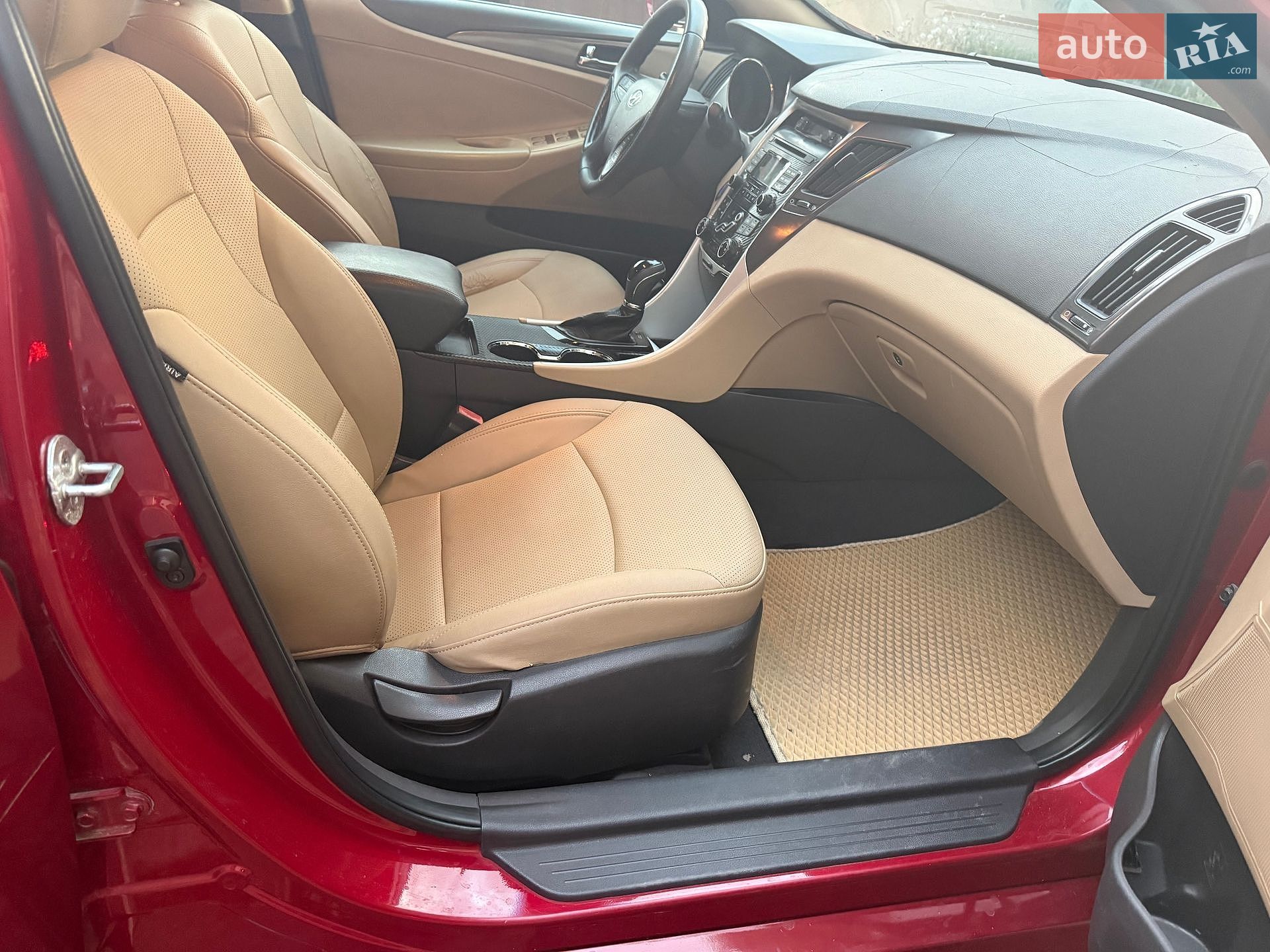 Hyundai Sonata 2011 VIN KMHEC4A44BA009010 фото оголошення 14 з 49