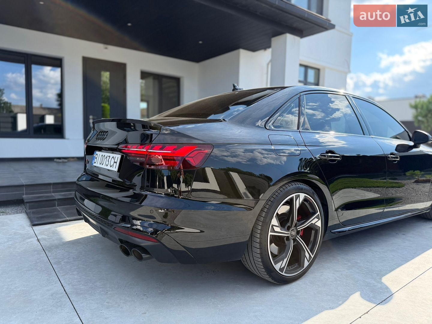 Audi S4 2023 VIN WAUC4AF42PA066097 фото оголошення 6 з 23