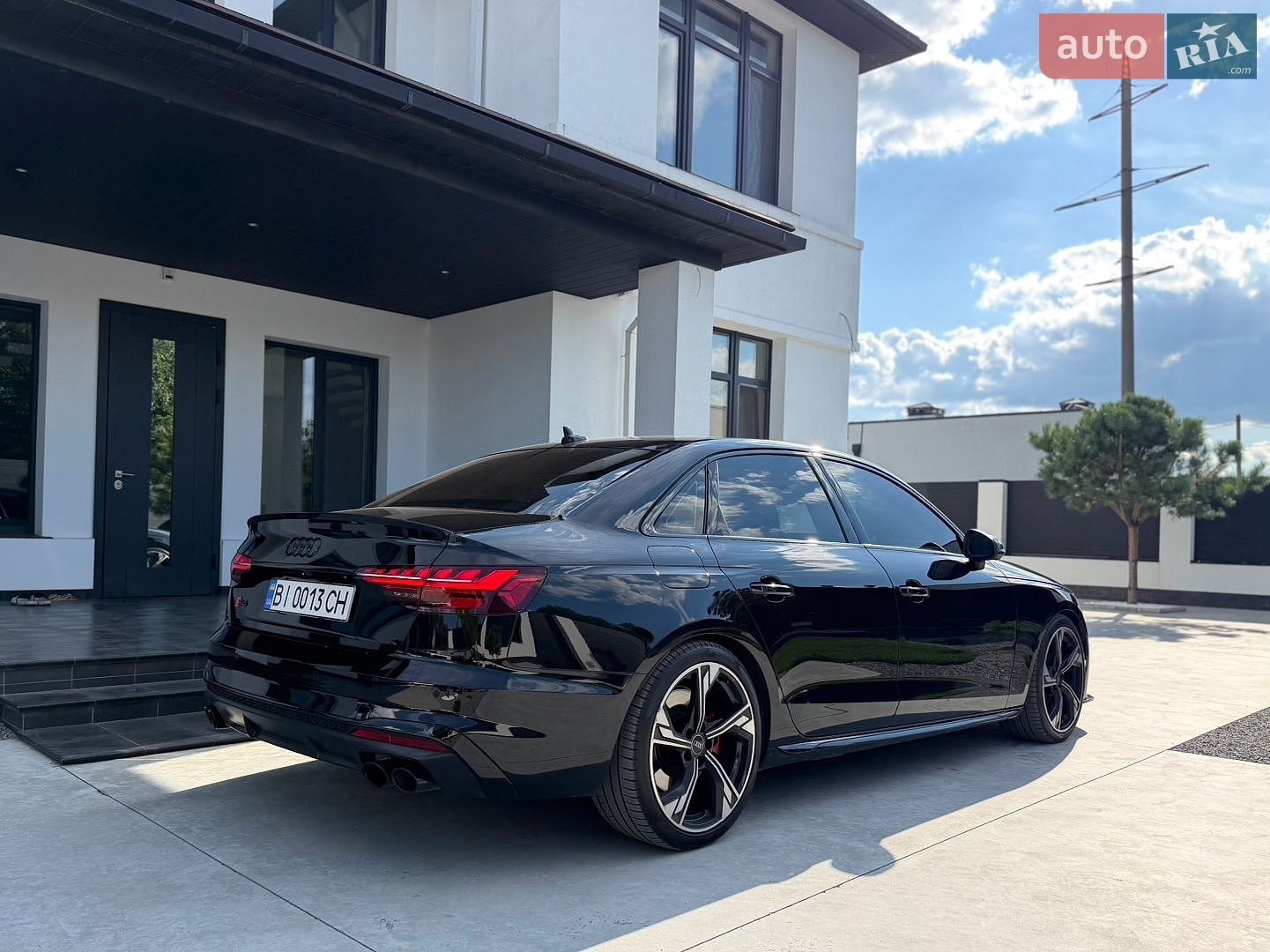 Audi S4 2023 VIN WAUC4AF42PA066097 фото оголошення 7 з 23