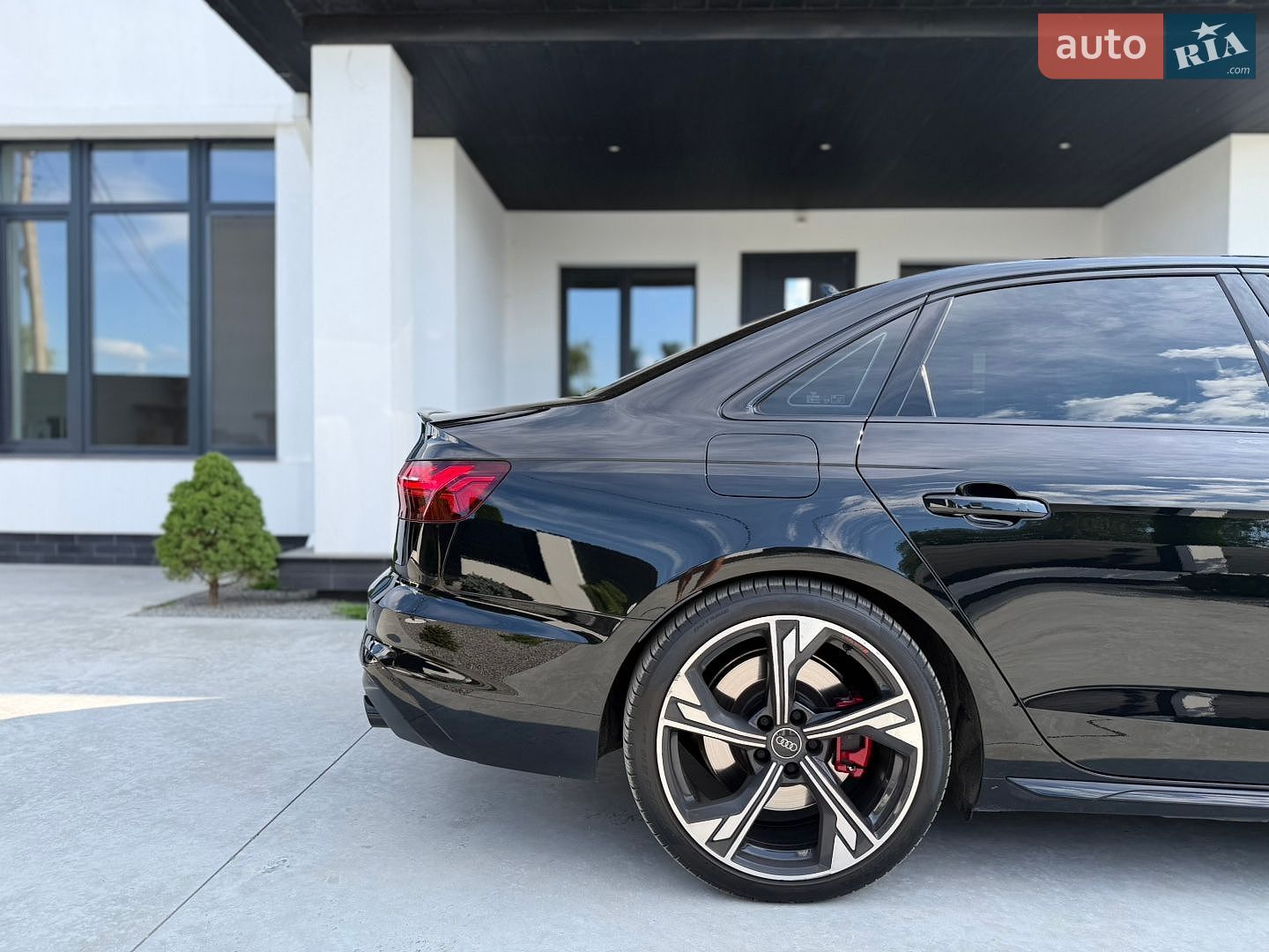 Audi S4 2023 VIN WAUC4AF42PA066097 фото оголошення 8 з 23