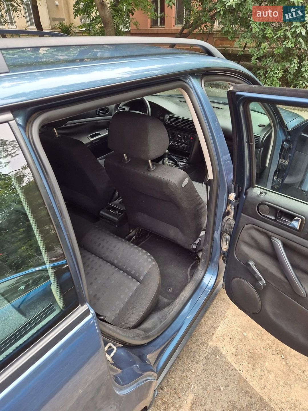 Volkswagen Passat 2000 VIN WVWZZZ3BZYE467056 фото оголошення 12 з 28